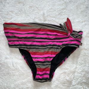 La Vie En Rose swim bottoms